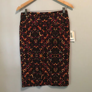 LuLaRoe Cassie Size M NWT